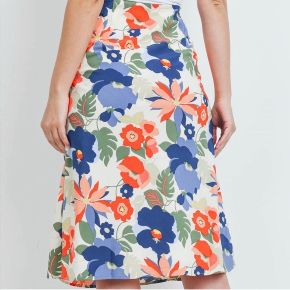 Coral & Blue Floral Skirt - Picture 5 of 5